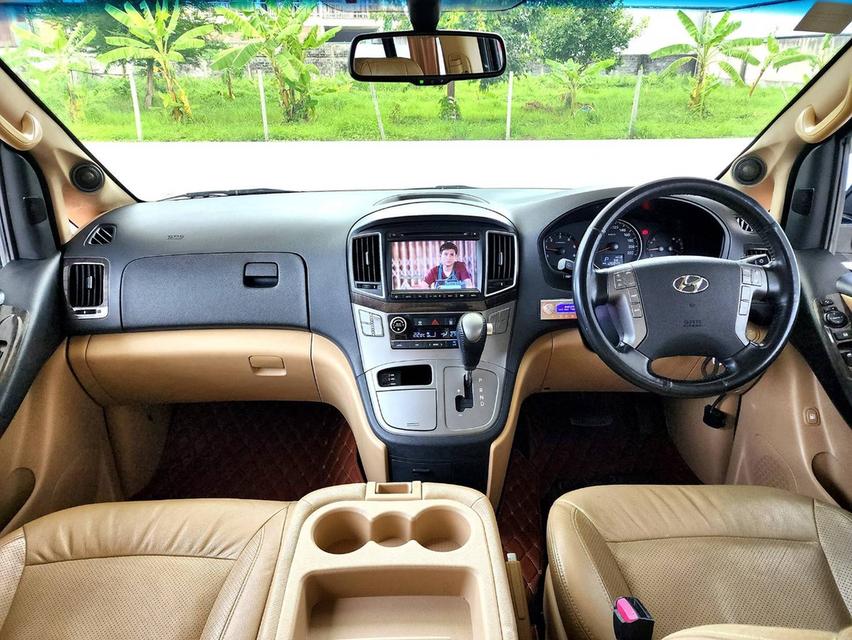 ขาย Hyundai H1 2.5Deluxe ปี18 4