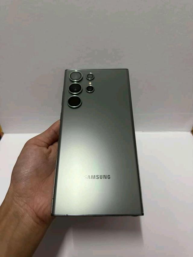 Samsung S23 Ultra สีเขียว 4