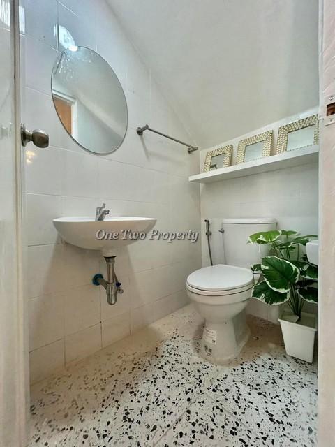 ขายทาวน์เฮ้าส์ 2 ชั้น  หมู่บ้านปัณณธร 3  พรประภานิมิต ตกแต่งครบ ติดถนนหลักของหมู่บ้าน ไม่มีค่าส่วนกลาง 10