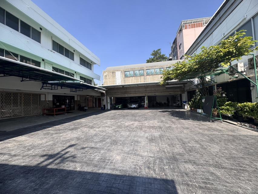 ให้เช่าโรงงานอาคาร 3 ชั้น ขนาด 750 ตร.ม. ซอยลาดพร้าว 71 (N.1027) 10