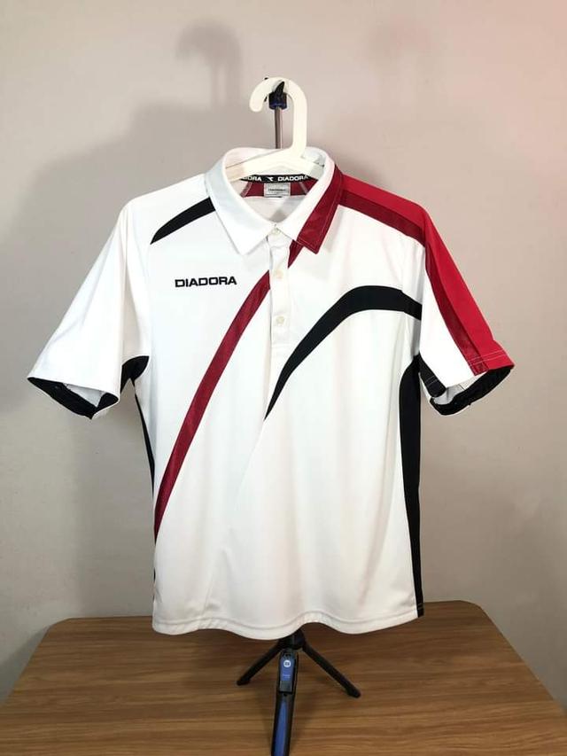 เสื้อเทนนิส แบรนด์ DIADORA