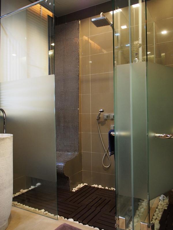 บ้านเดี่ยวพร้อมสระว่ายน้ำ สไตล์โมเดริ์น @สุขุมวิท – พร้อมพงษ์ 12