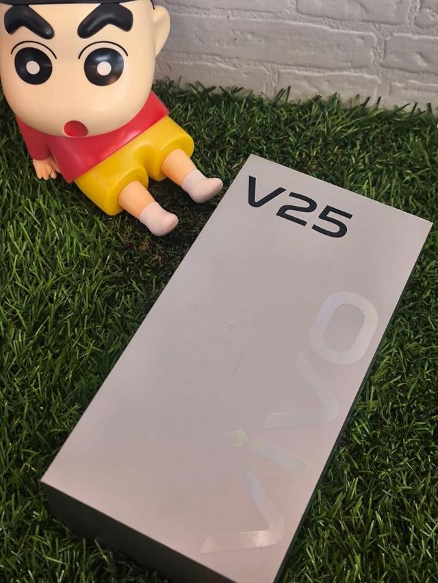 Vivo V25 อุปกรณ์ครบกล่อง 4