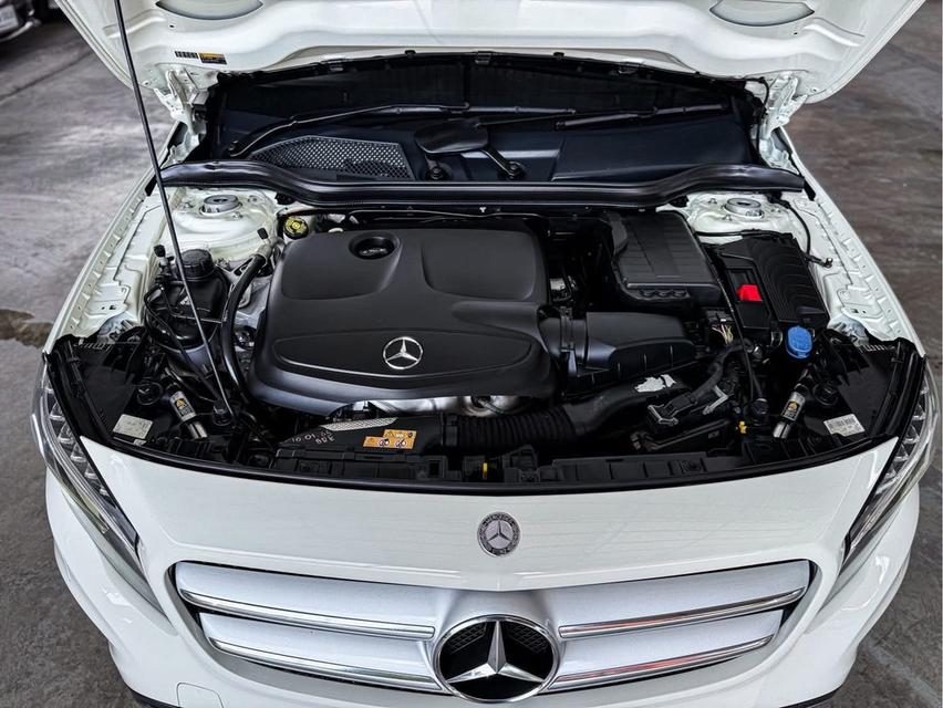  ปี 2014 BENZ GLA-CLASS 200 รถสวย สภาพดีค่ะ  7