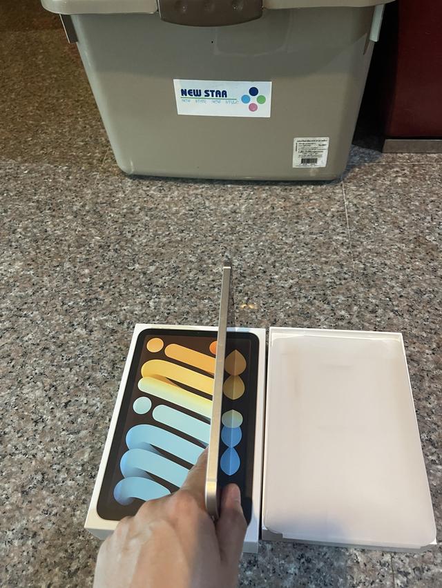 ขายiPadMini6สีใหม่หายากStar Light64กิ๊กWifi Celluer ใส่ซิมได้ยกกล่องไร้รอยใช้งานดีถูกมากก
