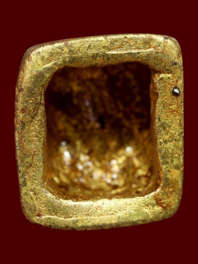 พระยอดธง อุดครั่ง เนื้อทองดอกบวบ กรุวัดพระศรีรัตนมหาธาตุ จ.สุโขทัย รูปที่ 5