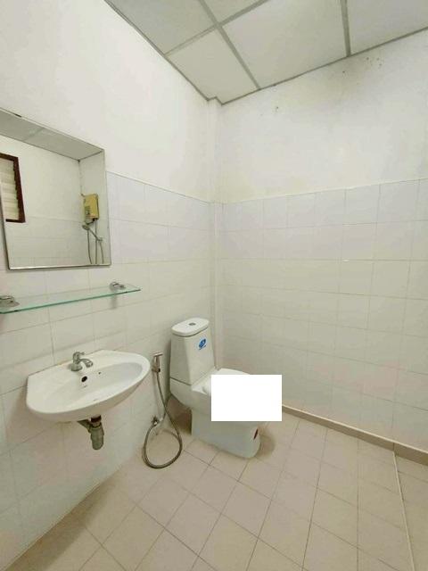 แยกอุทยาน ให้เช่าทาวน์เฮ้าส์ 3.5 ชั้น ใหม่ 22ตร.วา. 252 ตร.ม.ถ.บรมราชชนนี-พุทธมณฑลสาย 3 3 นอน ศาลาธรรมสพน์ ทวีวัฒนา 6