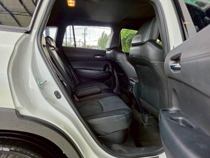 ขาย Toyoya Cross 1.8Hybrid GR Sport ปี22 12