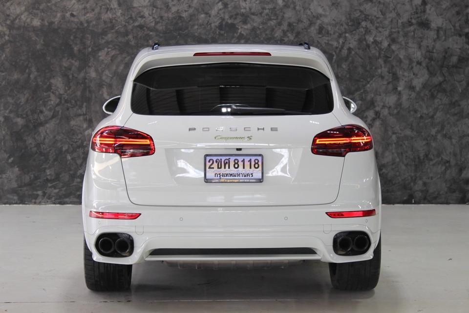 รหัสรถ JRS8118 เข้าใหม่กับ Porsche Cayenne SE Hybrid 2016
