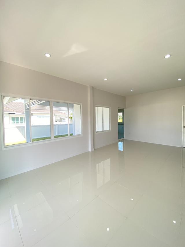 บ้านเดี่ยว 3ห้องนอน 2ห้องน้ำ 2ที่จอดรถ 6