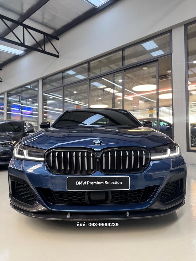 ปี21 BMW 530e M Sport LCI G30 (มือเดียว มาพร้อมชุดแต่งคาร์บอน ปรับสภาพพร้อมส่งมอบ)