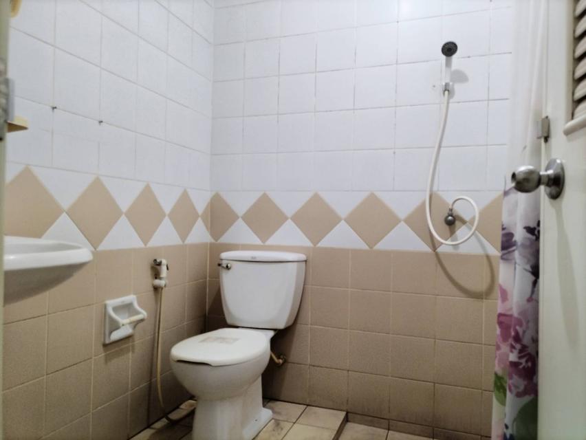 ทาวน์เฮ้าส์ 21 ตร.ว. 2ชั้น 4นอน 2น้ำ ม.ปิยวรารมย์1 บางบัวทอง(ถ.บางกรวย-ไทรน้อย) 12