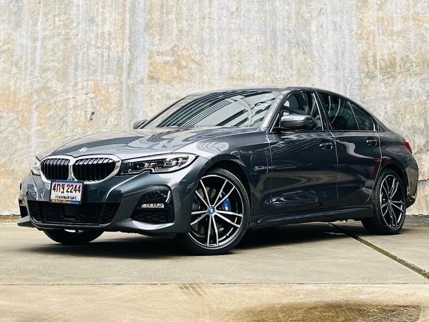 🎖️2023 BMW 330e M Sport Plug-in Hybrid โฉม G20🎖️รหัส TBM2244 1