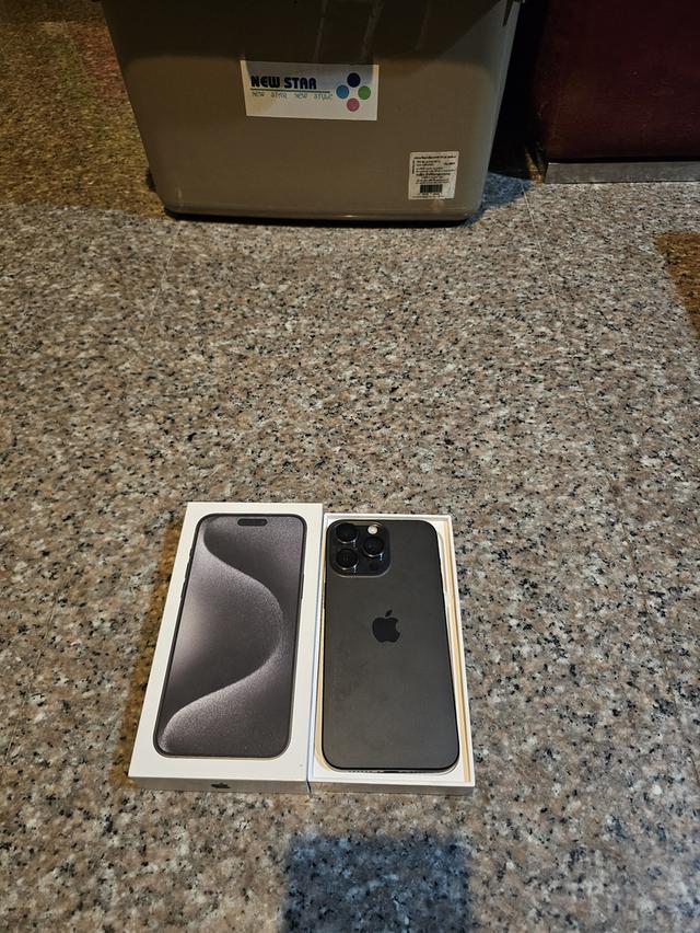 ขายๆๆๆถูกๆๆไอโฟน15ProMaxสีBlack Titanuim ( เครื่องนี้ผมใช้เองคับ ) 256กิ๊กยกกล่องอีมี่ตรงสูนTrueใช้งานปกติหมดทุกๆฟังชั่นเครื่องรีสโตได้ตลอดไม่มีติดไอค 3