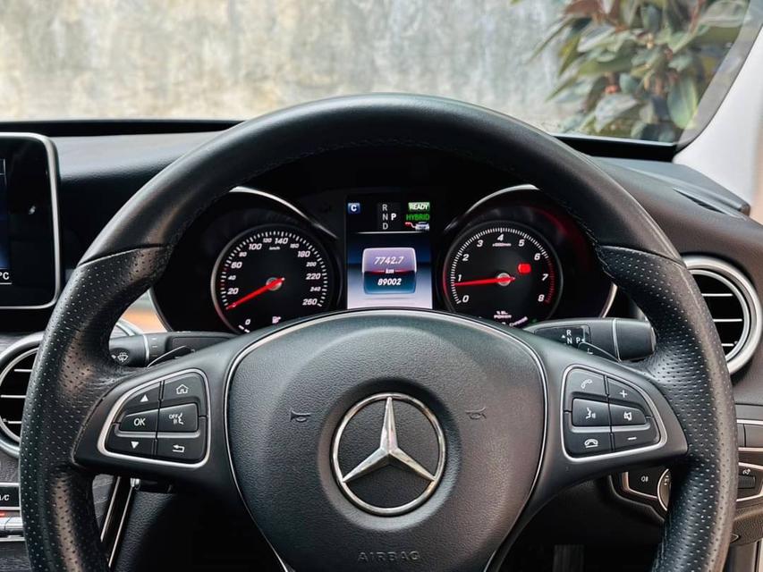 Mercedes-Benz C350e Plug-in Hybrid โฉม W205 2018 แท้ 2