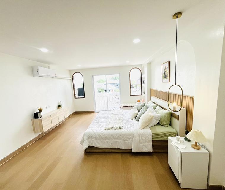 🏡 ทาวน์โฮม 3 ชั้นครึ่ง [3 นอน 4 น้ำ] พื้นที่ใช้สอย 168 ตร.ม. ทำเลใกล้ รร.มงฟอร์ต & บิ๊กซีดอนจั่น Spacious 3.5-Storey Townhome [3 Beds 4 Baths] 6