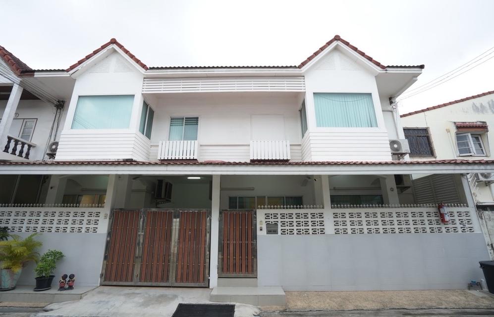 บ้านทาวน์เฮ้าส์ 2 หลัง เพชรเกษม48 แยก16(หมู่บ้านแก้ววิลล่า) 20