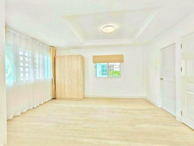 ตลาดประชาอุทิศ90 1.2กม.บ้านเดี่ยว 2 ชั้นสุดหรา 41ตร.วา. บิ๊กซี ประชาอุทิศ 1.2กม. ใหม่สไตล์มูจิ จัดเต็มเฟอร์ฯ สารสาสน์วิเ 7