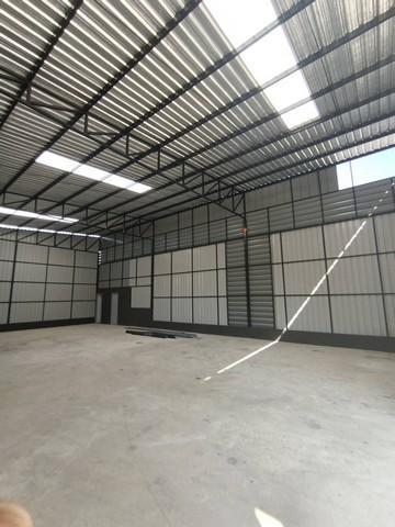 ให้เช่าโกดัง พื้นที่ 264 ตรม. ซอยลาดพร้าว 71 เหมาะทำศูนย์กระจายสินค้า ใกล้เซ็นทรัลอีสวิลล์ 6
