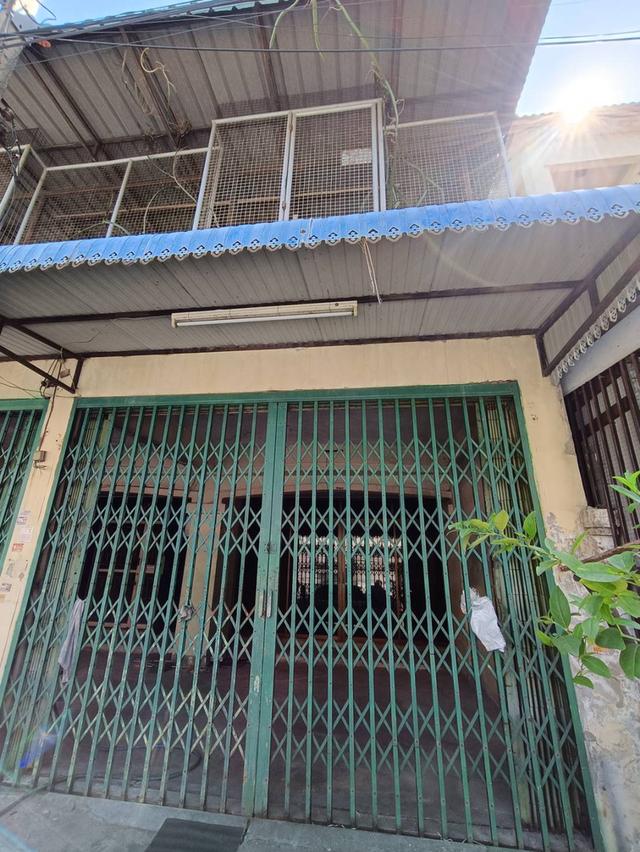 ทาวเฮ้าท์3ชั้น 2คูหา 32ตรว. 6