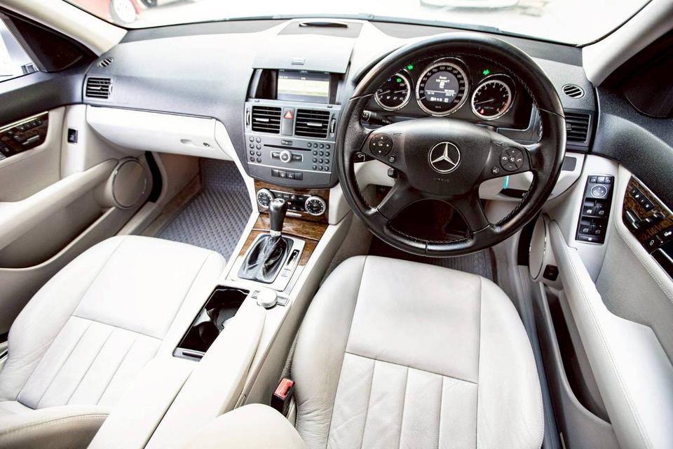Benz C200 CGI BE สีดำ ปี 2011 สีเทา 14