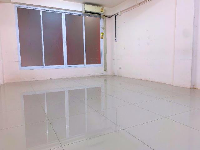 บิ๊กซี กัลปพฤกษ์ 1.2กม. สำเพ็ง2 MRT บางหว้า 4.8  กม.ให้เช่าอาคารพาณิชย์ 3.5 ชั้น มีชั้นลอย 18 ตร.วา.290 ตร.ม. เดอะมอลล์  5