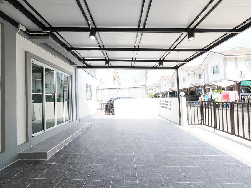 ขายราคาพิเศษ ทาวน์เฮ้าส์ 2 ชั้น ม.ณรุจา เนื้อที่ 30 ตร.ว. 4นอน 2น้ำ บ้านสวย หน้ากว้าง แปลงมุม ทำเลดีมาก ฟังชั่นดีเยี่ยม เฟอร์ครบ พื้นที่กว้าง 4