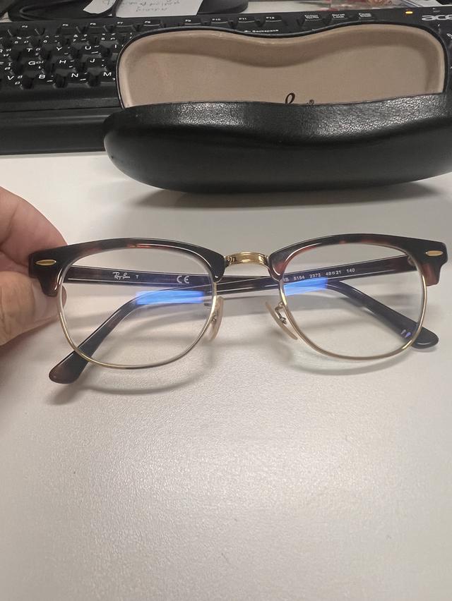 ขายกรอบแว่น พร้อมแว่นสายตา rayban มือสอง