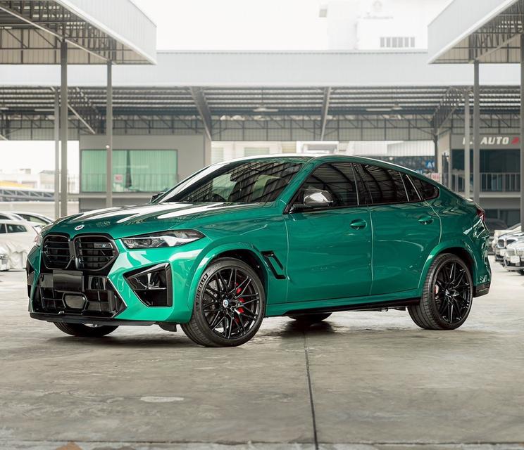 Bmw X6M Competition Lci 2023 สี lslreen รe of man รถย้ายครบทุกจุด