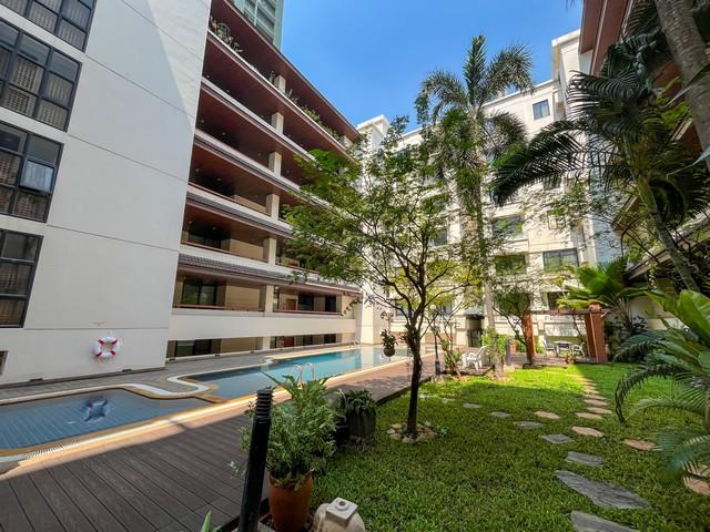ขายคอนโดมิเนียม Low Rise บ้านจันทร์ ทองหล่อ Baan Chan Condominium Thonglor ขนาด 156 ตร.เมตร รีโนเวทใหม่ ห้องมุม บิ้วอิน 1