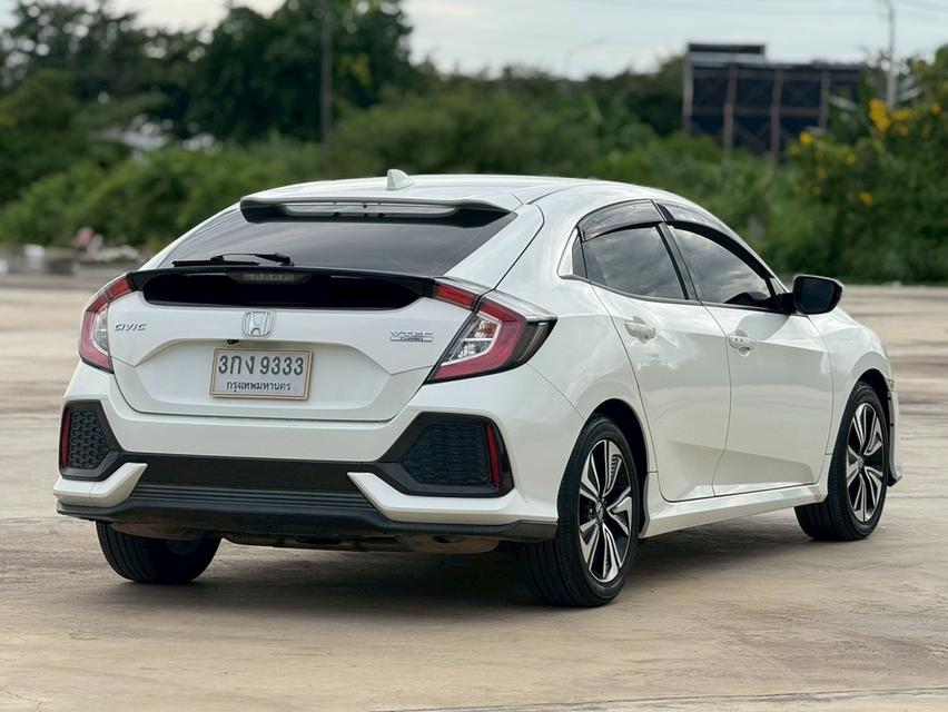 HONDA CIVIC FK  1.5 TURBO  สีขาว ปี 2018 เกียรออโต้