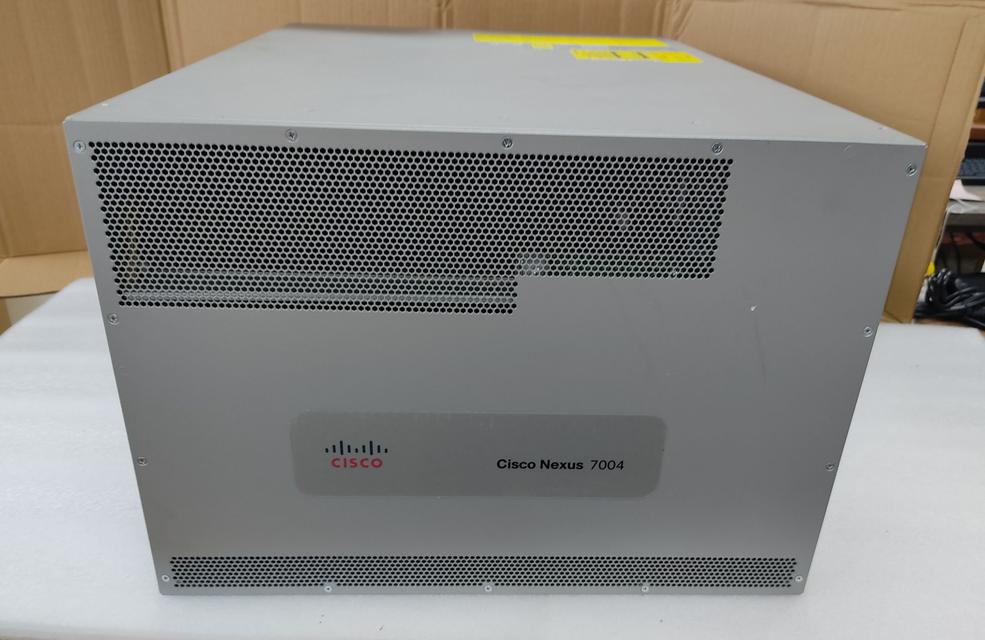Cisco Nexus N7K-C7004 w/4 Power มือสอง ทดสอบแล้ว ประกัน 1 ปี จากผู้ขาย