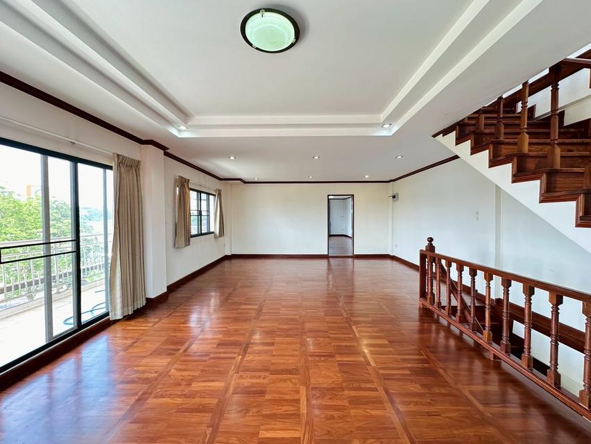 ขายอาคารพาณิชย์ ตึก 4.5 ชั้น ถนนสวนผัก เขตตลิ่งชัน ทำเลศักยภาพ#LB122 – 001174 9