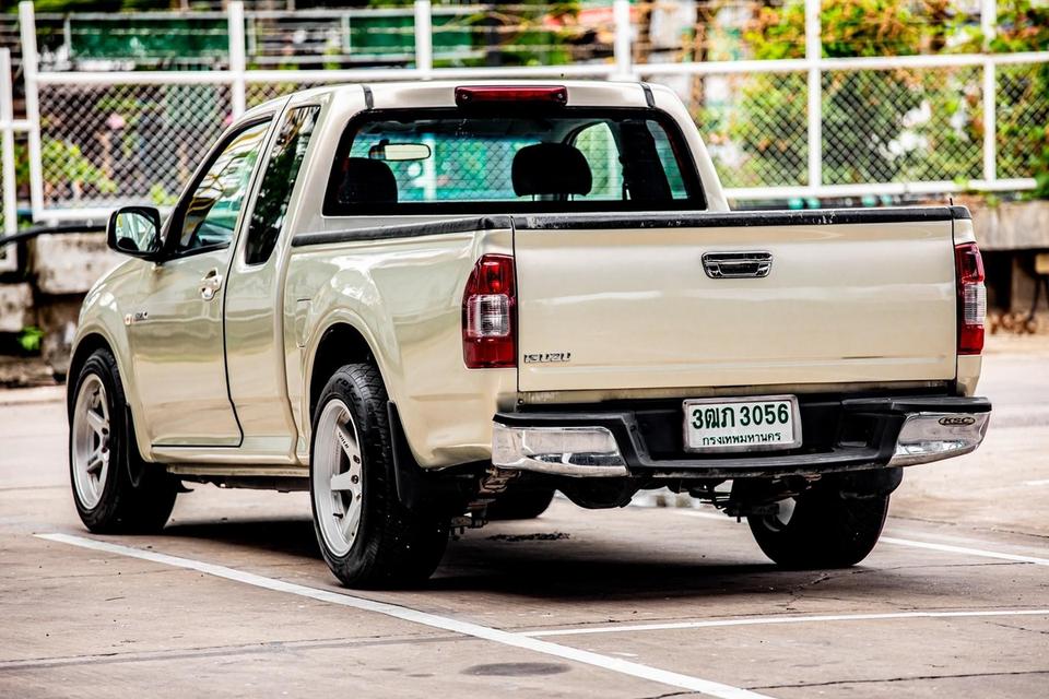 Isuzu D-Max 2.5 SLX Space Cab เกียร์ธรรมดา สีเทา ปี 2004 รหัส GT3056 10