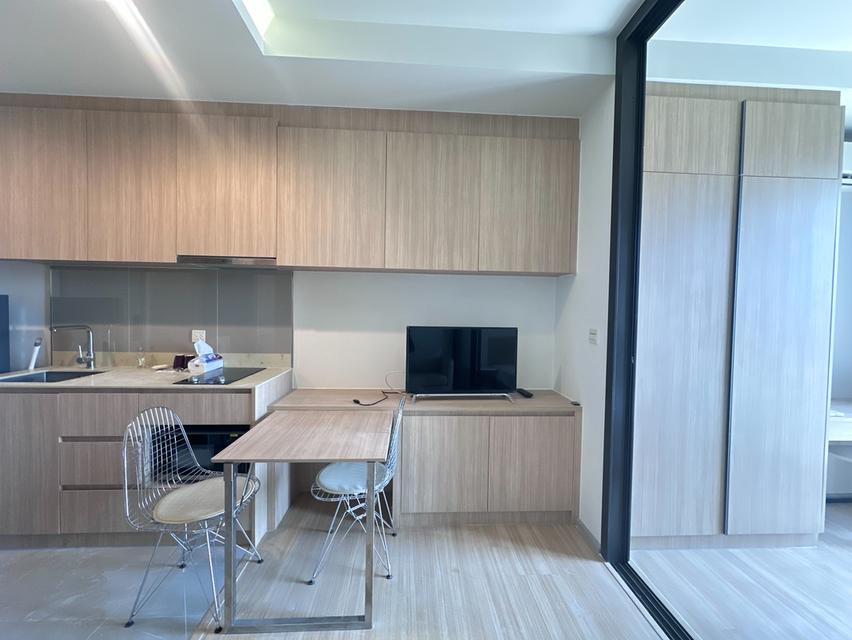  Newly Renovated, Pet-Friendly 30sqm Studio at M Jatujak 3
