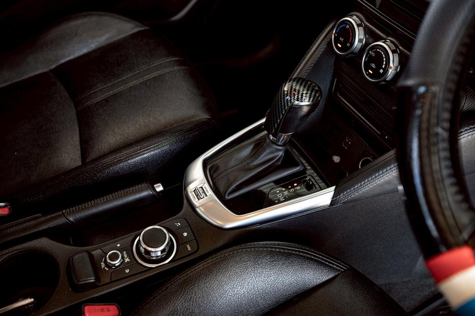 Mazda2 1.3 High Connect Sedan Skyactiv ปี 2018 สีเทา 19