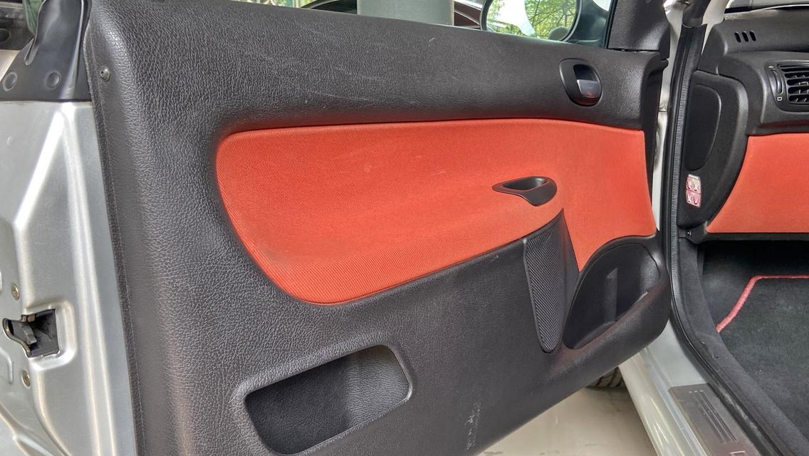 Rare Item สองประตู Peugeot 206A ปี 2003 รูปที่ 5