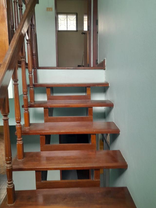 บ้านมือสอง หมู่บ้านสีวลี 7