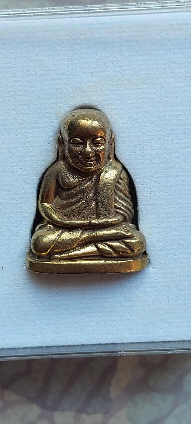 หลวงพ่อเงิน80พรรษาย้อดยุตปี15 รูปที่ 3