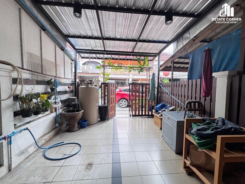 ขายทาวน์เฮ้าส์ หมู่บ้านอัญชลี สนามบินน้ำ ซอยนนทบุรี 42 (ตรงข้ามกองสลาก) . ราคา 1,900,000 บาท (สนใจคุยกันได้ค่ะ) . 2
