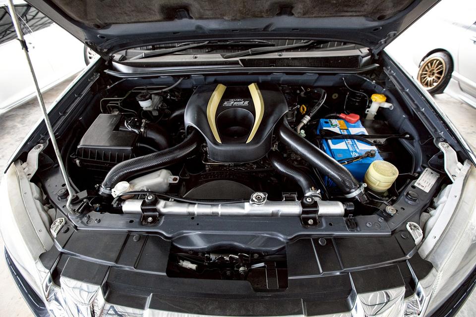 Isuzu D-Max Hi-Lander Cab 2.5 VGS Z ท๊อปปี2012 เกียร์ธรรมดา สีดำ สนใจติดต่อ 099-245-9121 เซลล์เอก   299,000   17