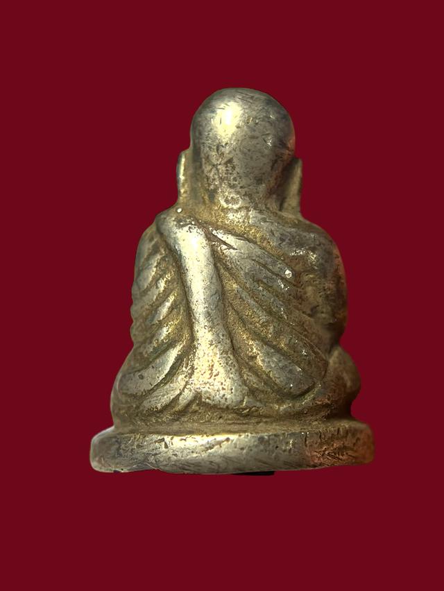 พระหลวงพ่อเงิน พระเครื่อง รูปย่อยที่ 2