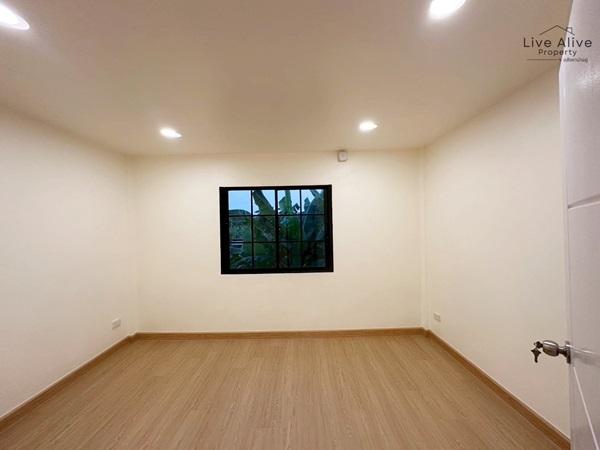 ขายทาวน์เฮาส์ 2 ชั้น NexHaus44 ปากซอยอ่อนนุช 44 เดินทางเข้าโซนทองหล่อ พระราม 9 รีโนเวทใหม่ทั้งหลัง พร้อมเข้าอยู่ โทร 085-826-6936 10