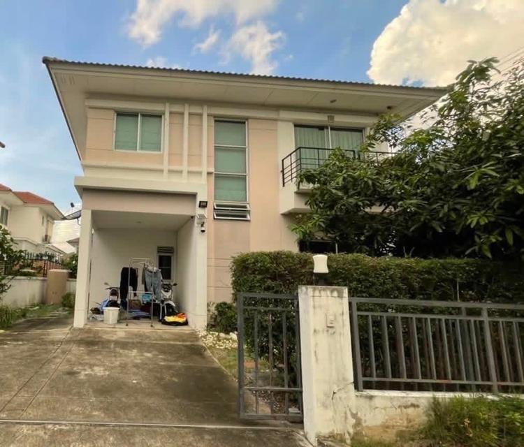 ให้เช่าบ้านเดี่ยว 2 ชั้น หมู่บ้านไลฟ์ บางกอกบลูลาวาร์ด รังสิตคลอง3  ติดถนนรังสิต นครนายก  ใกล้ดรีมเวิล์ด,วัดพระธรรมกาย,ฟิวเจอร์ 1