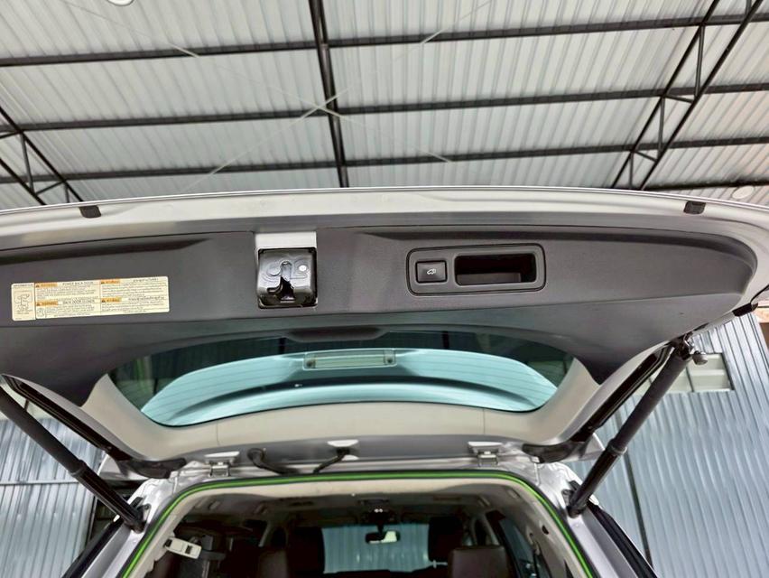  Toyota Fortuner 2.4V 4WD 2018 8