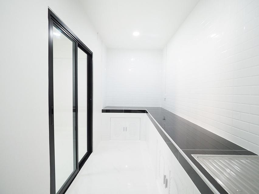 ขายทาวน์เฮ้าส์ 3 ชั้น ม.บัวทองธานี ขนาด 16 ตรว. 3นอน 3น้ำ [บางใหญ่-กาญจนาภิเษก] ขาย 1.65ล้าน 8