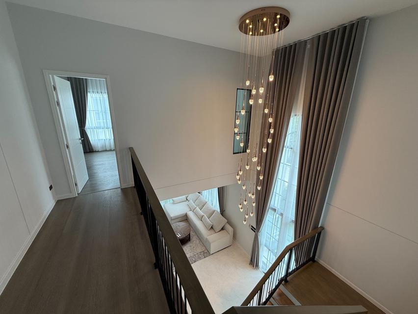 Luxury Family House for Rent Setthasiri Bangna KM10 17