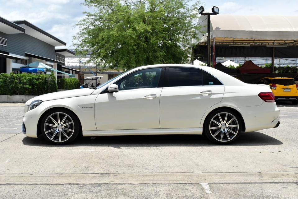 benz E63 E250 auto ไมล์ 24,000 กม. รถสวย 5500 CC ราคา 1,890,000 บาท 10