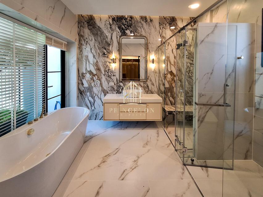Luxury House For Sale or Rent Nantawan Rama 9 New Krungthep Kreetha 15
