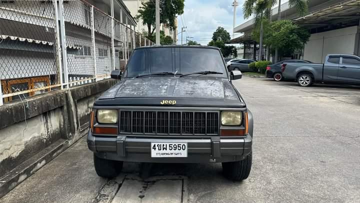 Jeep Cherokee มือสอง 2